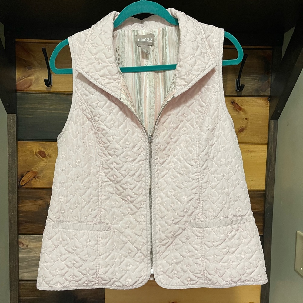 Chico's women's vest/Size 1, fits like a medium